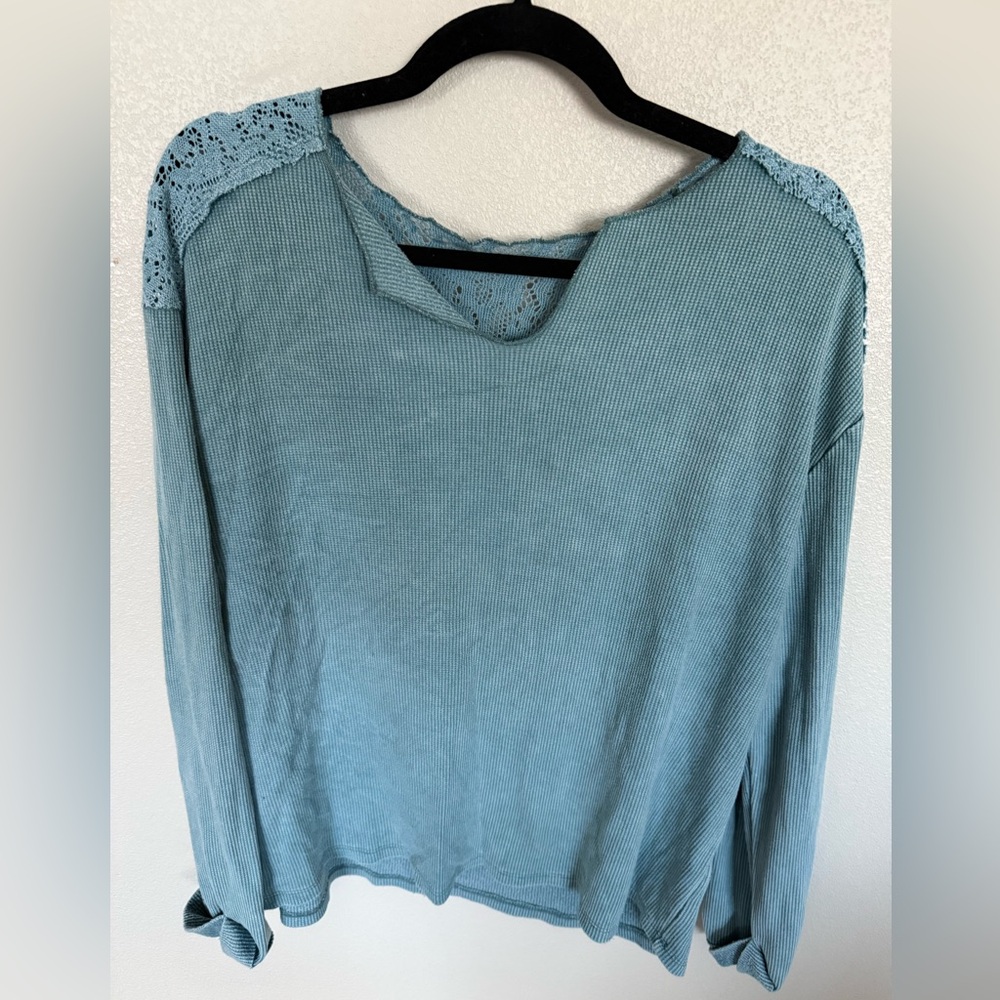 Knox Rose Waffle Knit Lace Shoulder Top Size M Blue Long Sleeve Boho